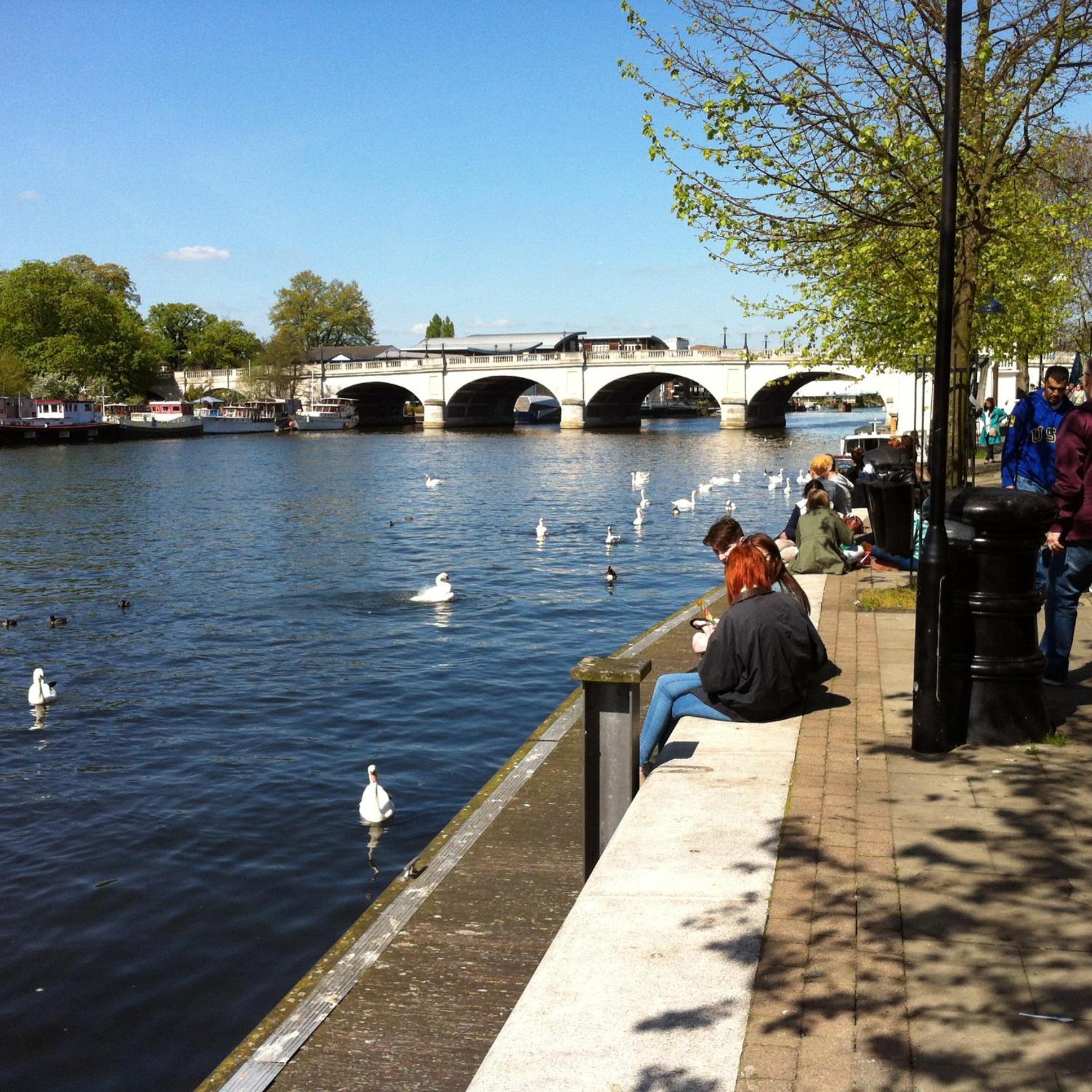 Surbiton Home With Free Parkings, Surbiton, Kingston Upon Thames, Surrey, Greater London Uk Esterno foto